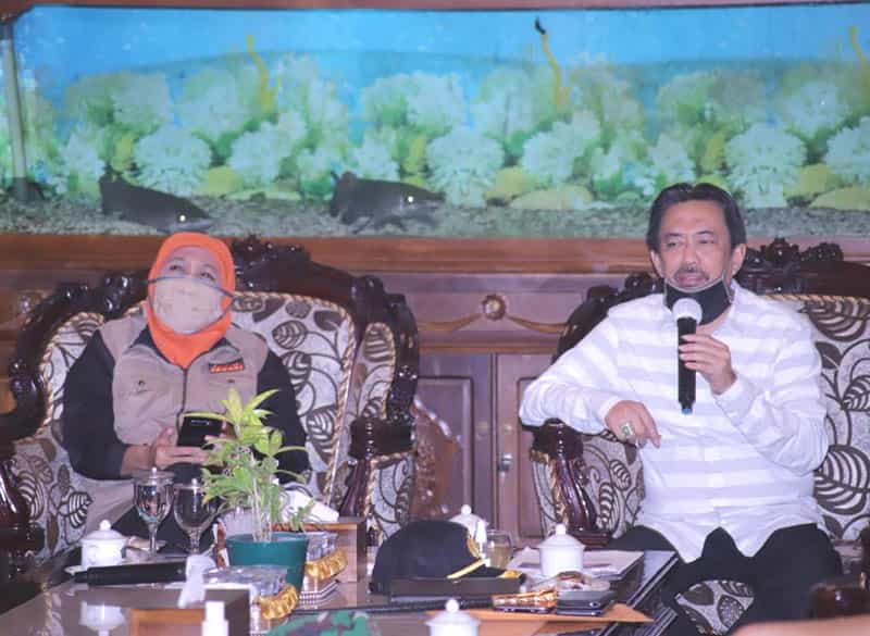 Plt Bupati Sidoarjo, H.Nur Ahmad Syaifudin (kanan) bersama Gubernur Khofifah beberapa waktu lalu.