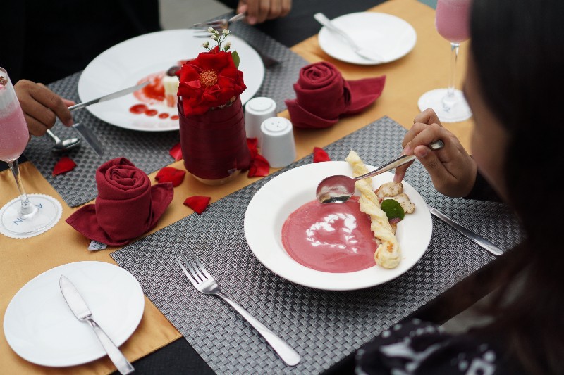 Valentine Day, ASTON Madiun Sajikan Menu Romantic Dinner dan Set Up