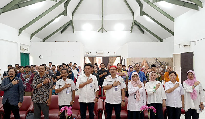 20250528-1208_foto-bersama-seminar-museum.jpg - 105.32 kB